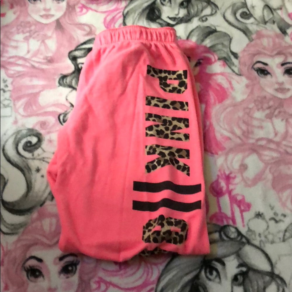 Vs PINK sweats